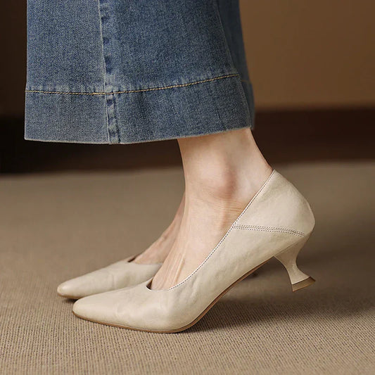 Amelier Women's Leather Pumps Pointed Toe Kitten Heel